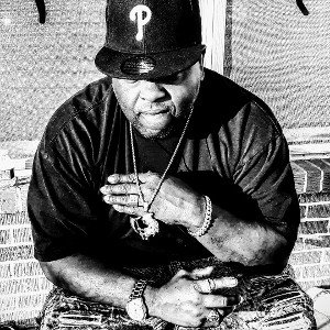 hustling out da cut