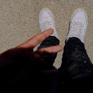 BLACK TN - London scammer