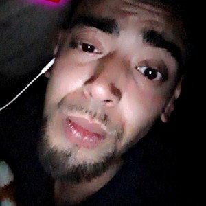 Si c'est pas carre jviemdrai te mettre ta tête au carré 
Nous on fais le ramadan pas le karem 
Respecte les frérot qui f