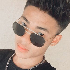 six ten New rap song karbi 😍