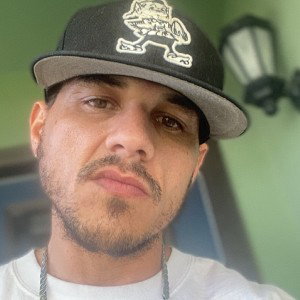 bitchslapped(2022)song absolutely does not say la dogs n cats ITS ALLEY CATS  des no essay here let’s make dat clear !