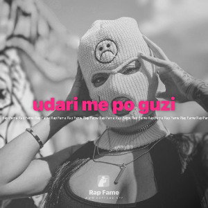 udari me po guzi