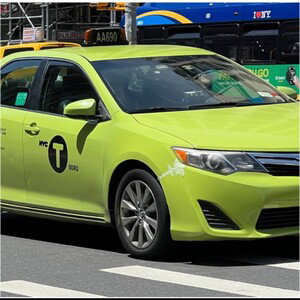 green taxi ft green team