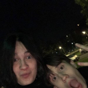 зуй знает могила чья то