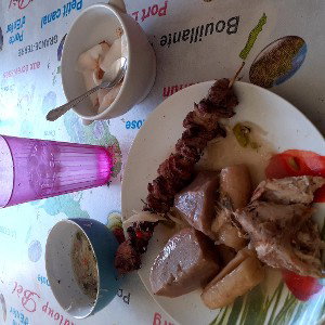 chiken and bread
