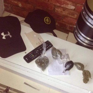 Ado - She's Lighting Up My Reefa 