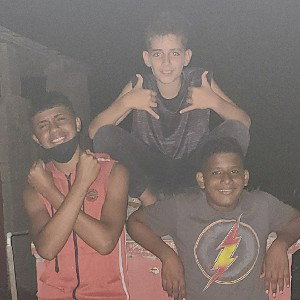 SOMOS DE LA CALIENTE