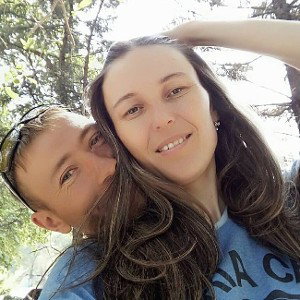 тобой болен.