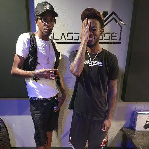 Wyane Wizzle Ft. Snapp Beat Da Odds