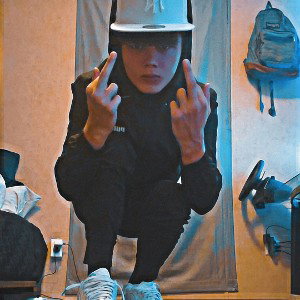 show me one bar head ass niga