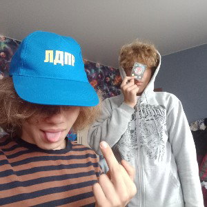 EMELYA 3000 FEAT KSODEEZZ
