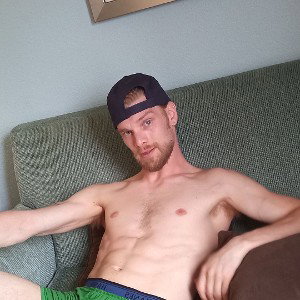 chillin like*