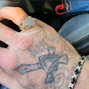 #shelooksatmywrist