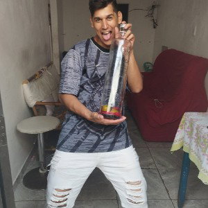 Essa mina é louca. 