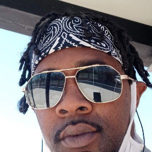 SSKGIVINCHI aka SWIFF UNO - No Shmoke