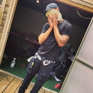 Tadoe x J5 - Evil Brothas (Bounce)