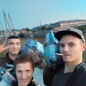 Dруги кинули ...