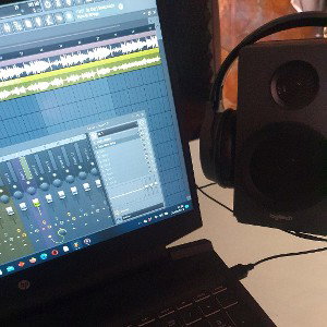 Viene y va music. MFlecox