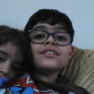 اسمت چیه