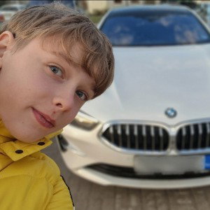 БМВ М8