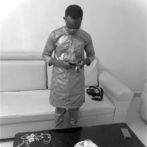 Young la pesse-Mapouka-official music.