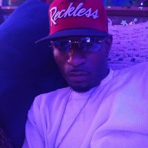 ..Finesse Sinatra- Keep the lights On.. (explicit freestyle)