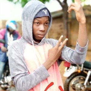 GS FAMILY_SANTANA WAI_#BY TOMSONNE ON DA TRACK_