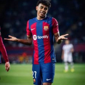 Facil igual IAMAL NO BARÇA