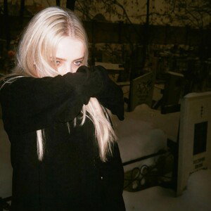 alone (prod by WeWantSmiley)