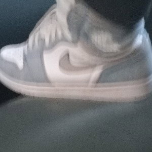 LOOK AT THOSE NIKE AIRS