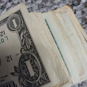 MONEY 