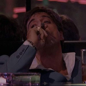 mela pasó fumando 