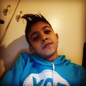 امشب همه خوابن 
