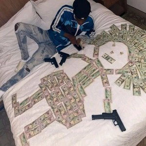 Dinero$