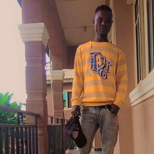 hmmm hmmmm hmmmm hmmmm,jah wa bless me,gbami lowo awon aronipin,gbami lowo awon asebi,iwo ni wo n pe ni adeda,oba adaniw