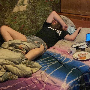 Кирилл в бане с парнями 