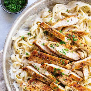 CHICKEN ALFREDO!