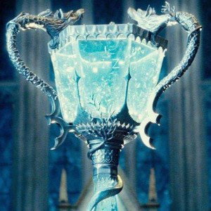 CÄSHGLØRŸ - Goblet of Lies