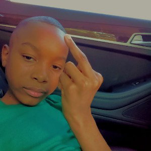 this is how I look love y'all supporters