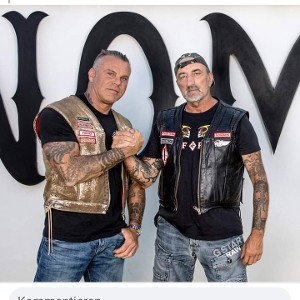 Johnny ist noch da.