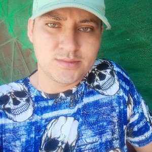 DESPIERTO EN UN SUEÑO