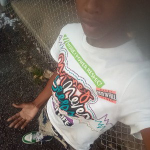  J girzz hopbwith my glock out