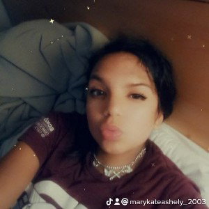 been hurting my past guys going to do me wrong I don't think so I'mma stay fucken strong