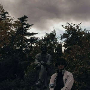 Alienpise - Pod Blindajëm