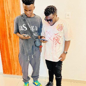 steady bass👌💣🀄(for Nigerian hits)🎚pop records🎙🎚🎛👐