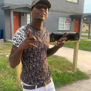 Locco - Money Luv