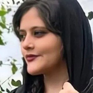 مهسا امینی