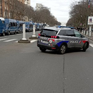 fuck les batard 