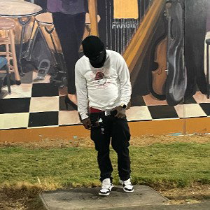 Tweezy B Wildin - OuttaLine 