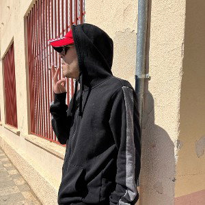 kaminando al Este 